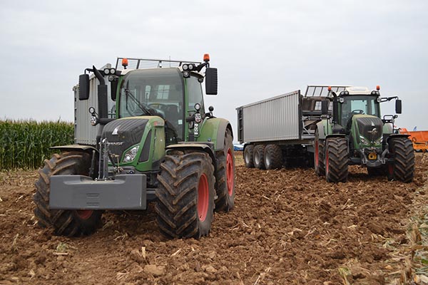 TRATTORI: MODELLI E IMPIEGO IN AGRICOLTURA 