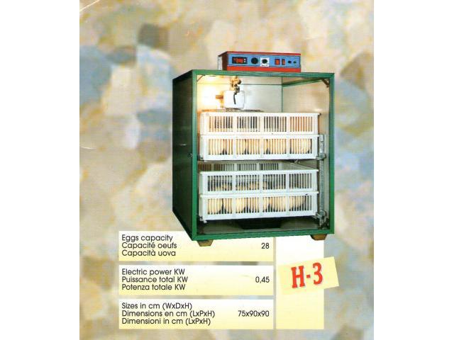 2 Incubatrici e 2 schiuse marca Victoria