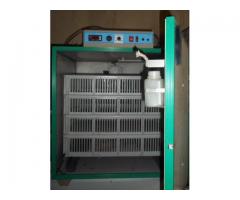 2 Incubatrici e 2 schiuse marca Victoria