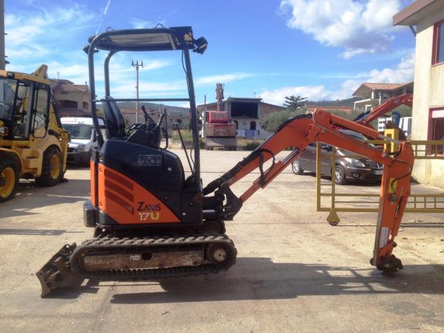 HITACHI ZX17U