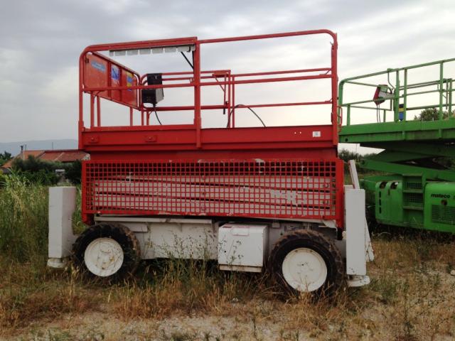JLG 330 CRT