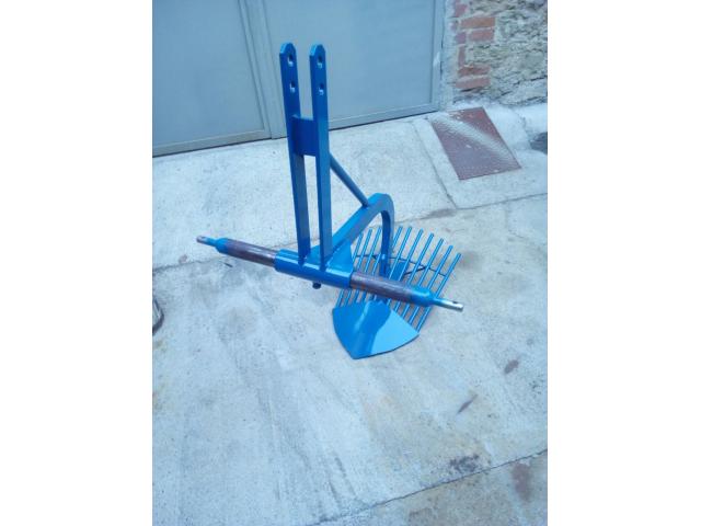 Scavapatate per trattore